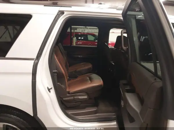 1FMJK1P8XREA15018 2024 FORD EXPEDITION - Image 8