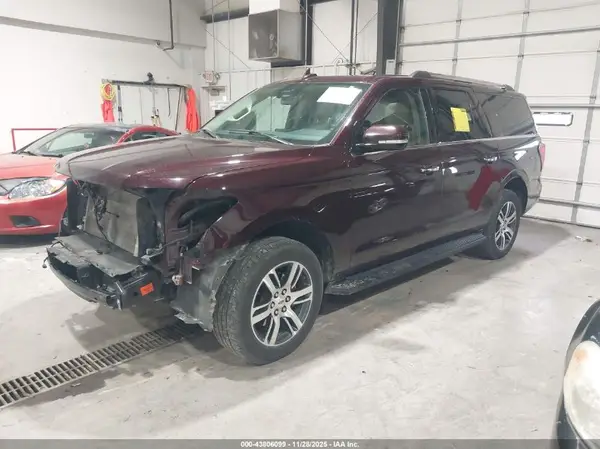 1FMJK2A80REA45918 2024 FORD EXPEDITION - Image 2