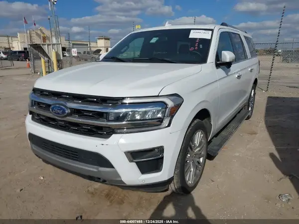 1FMJK2A82PEA48266 2023 FORD EXPEDITION - Image 2