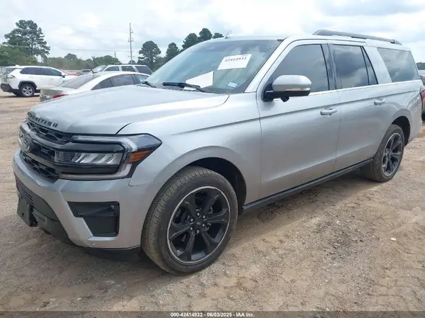 1FMJK2A82REA00401 2024 FORD EXPEDITION - Image 2