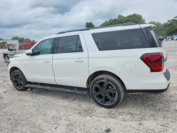 1FMJK2A83REA63944 2024 FORD EXPEDITION - Image 2