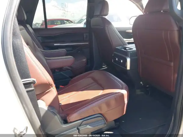 1FMJK2A84REA37868 2024 FORD EXPEDITION - Image 8