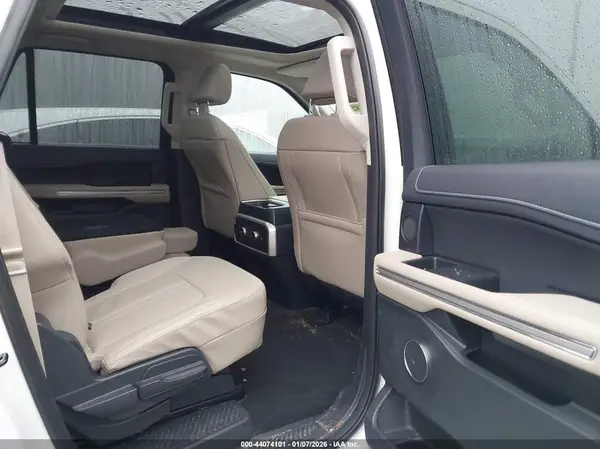 1FMJK2A84REB10656 2024 FORD EXPEDITION - Image 8