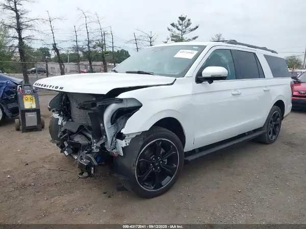 1FMJK2A85PEA41442 2023 FORD EXPEDITION - Image 2