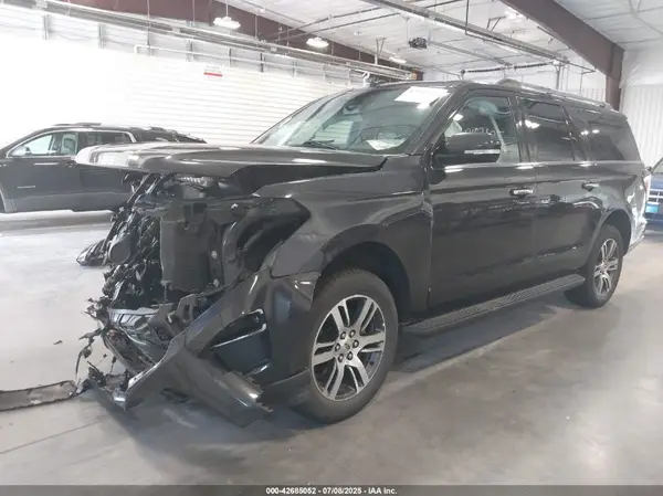 1FMJK2A8XREA35526 2024 FORD EXPEDITION - Image 2