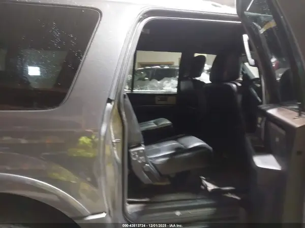 1FMJK2AT9HEA44107 2017 FORD EXPEDITION - Image 8