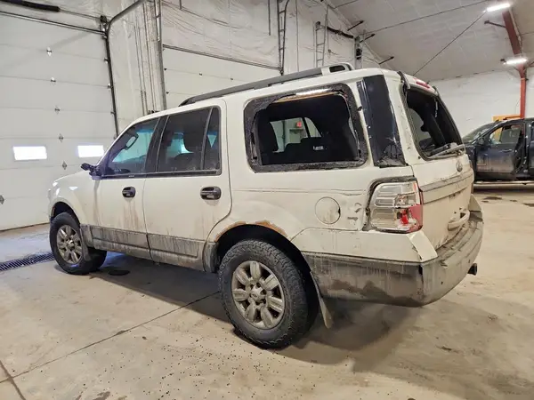 1FMJU1GT5GEF15339 2016 FORD EXPEDITION - Image 2