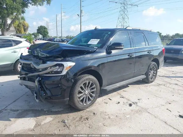 1FMJU1H80REA01380 2024 FORD EXPEDITION - Image 2