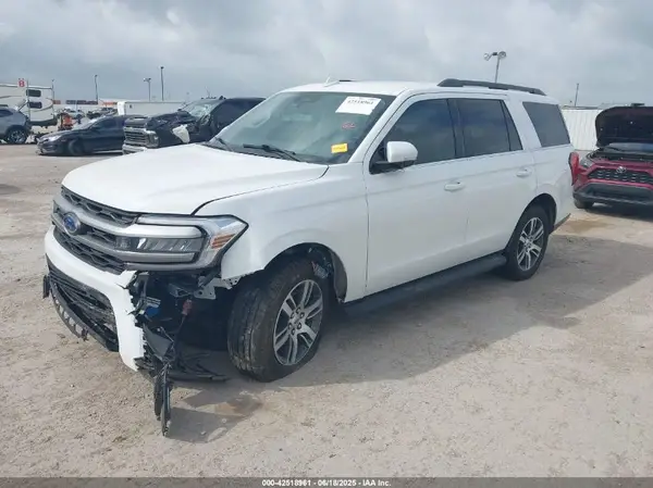 1FMJU1H80REA22598 2024 FORD EXPEDITION - Image 2