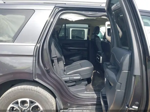 1FMJU1H81REA65864 2024 FORD EXPEDITION - Image 8