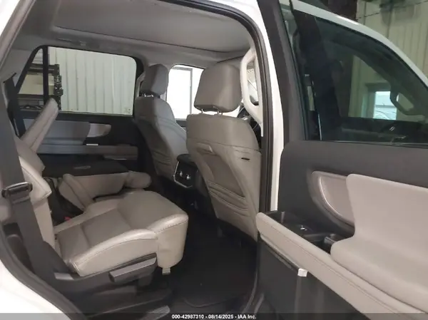 1FMJU1H82SEA09714 2025 FORD EXPEDITION - Image 8