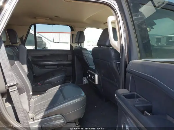 1FMJU1H83REA52243 2024 FORD EXPEDITION - Image 8