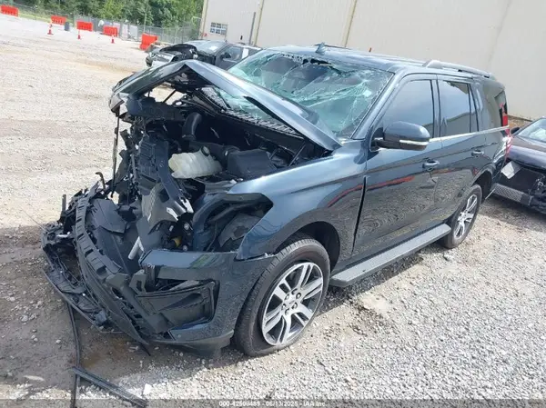 1FMJU1H84REA20563 2024 FORD EXPEDITION - Image 2