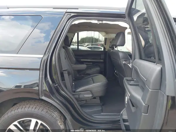 1FMJU1H84REA20837 2024 FORD EXPEDITION - Image 8