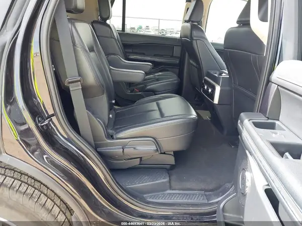 1FMJU1H84REA28100 2024 FORD EXPEDITION - Image 8