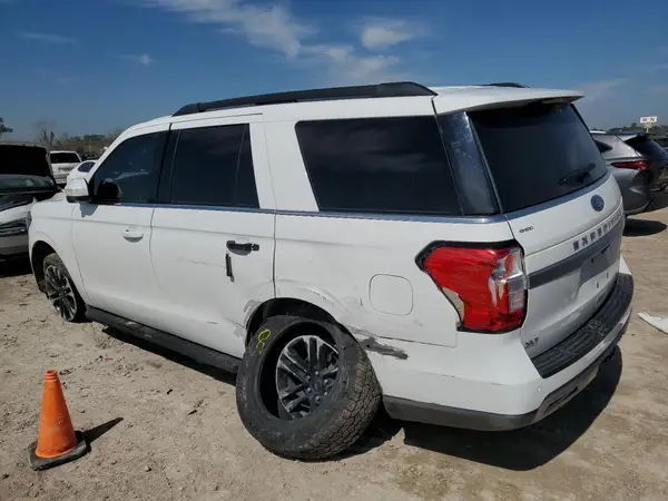 1FMJU1H84REA28212 2024 FORD EXPEDITION - Image 2