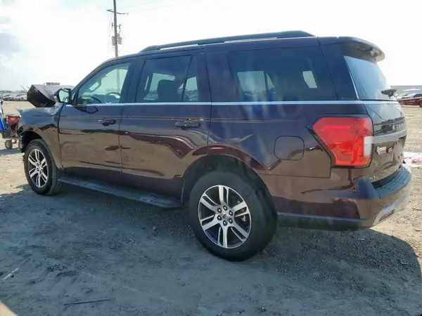 1FMJU1H84REA29702 2024 FORD EXPEDITION - Image 2