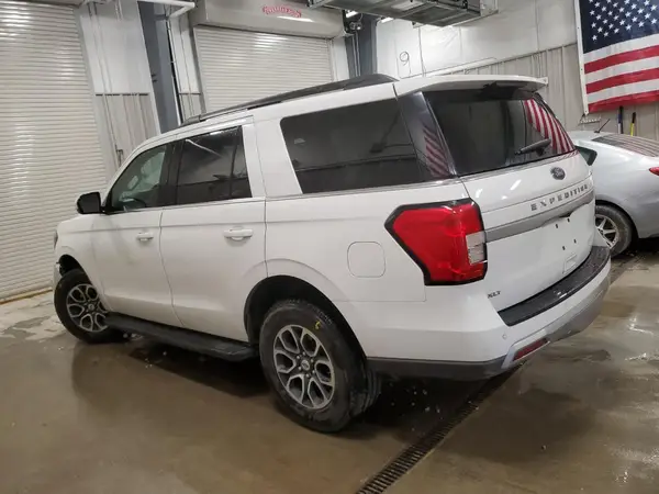 1FMJU1H84REA34334 2024 FORD EXPEDITION - Image 2