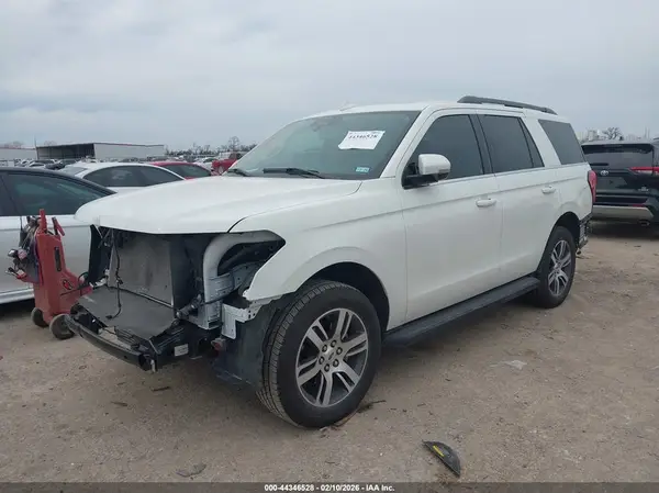 1FMJU1H84REA63297 2024 FORD EXPEDITION - Image 2