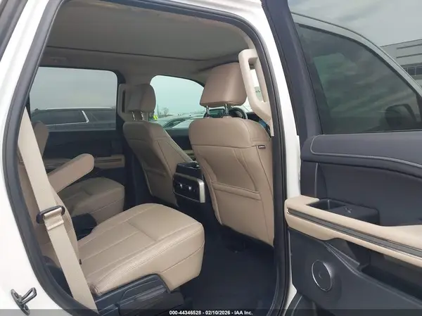 1FMJU1H84REA63297 2024 FORD EXPEDITION - Image 8