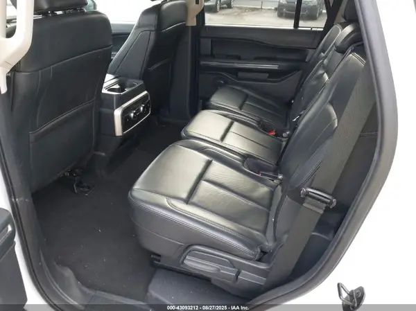 1FMJU1H85REA19910 2024 FORD EXPEDITION - Image 8