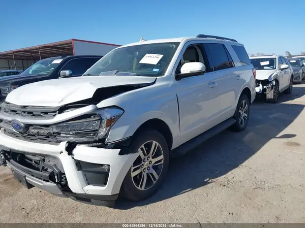 1FMJU1H86REA39910 2024 FORD EXPEDITION - Image 2