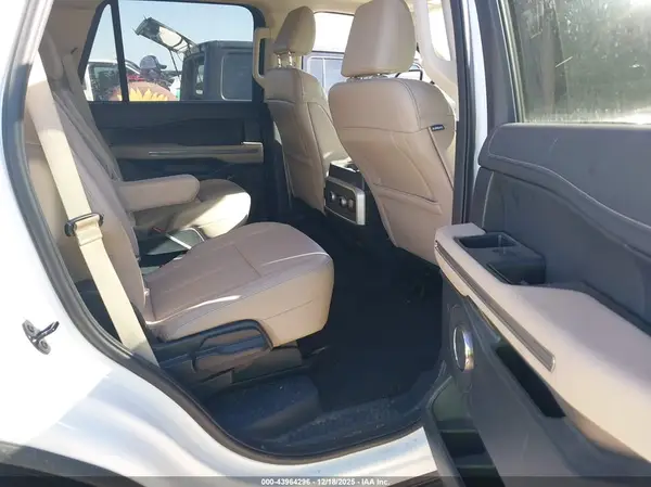 1FMJU1H86REA39910 2024 FORD EXPEDITION - Image 8