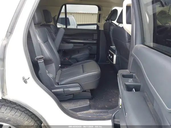 1FMJU1H87PEA65798 2023 FORD EXPEDITION - Image 8