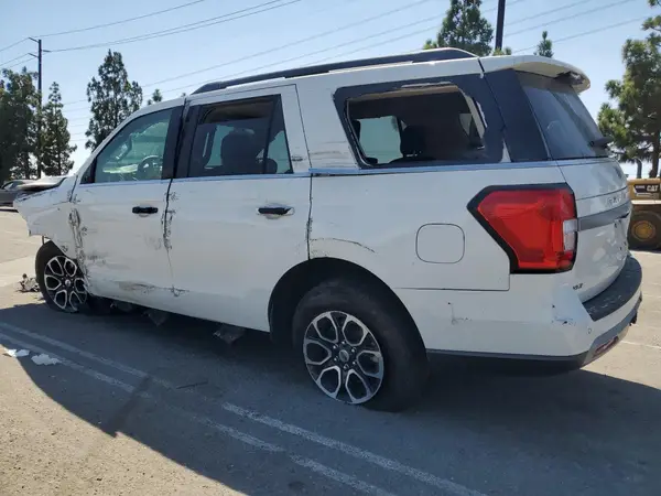 1FMJU1H87REA22808 2024 FORD EXPEDITION - Image 2
