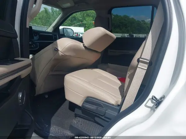 1FMJU1H87REA59678 2024 FORD EXPEDITION - Image 8