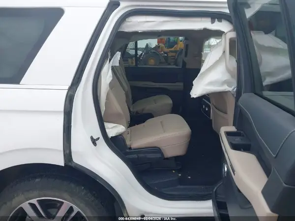 1FMJU1H87REA64377 2024 FORD EXPEDITION - Image 8