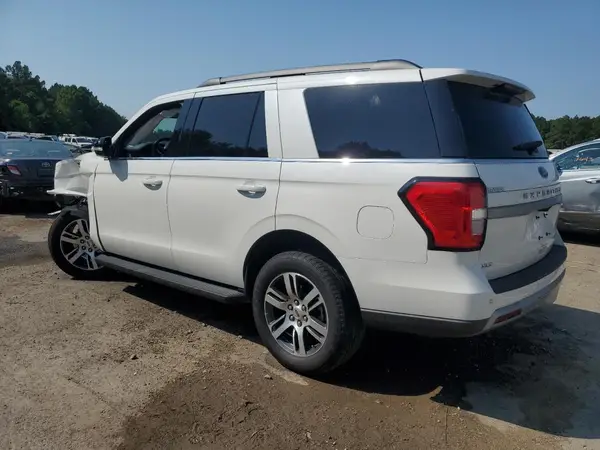 1FMJU1H87REB05204 2024 FORD EXPEDITION - Image 2