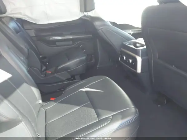1FMJU1H89REA33390 2024 FORD EXPEDITION - Image 8