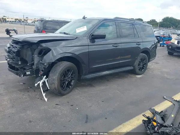 1FMJU1H8XREA34340 2024 FORD EXPEDITION - Image 2