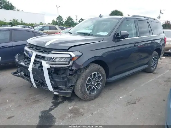 1FMJU1H8XREA46150 2024 FORD EXPEDITION - Image 2