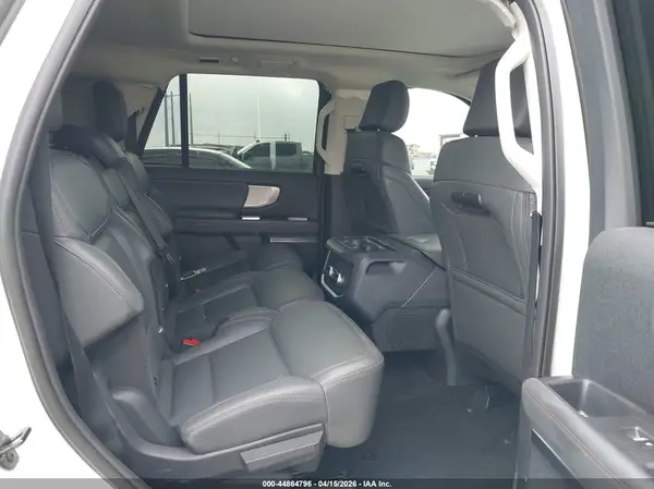 1FMJU1H8XSEA76724 2025 FORD EXPEDITION - Image 8