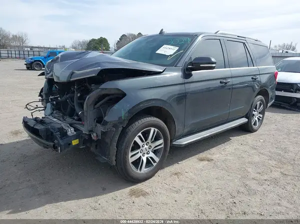 1FMJU1HT0NEA45801 2022 FORD EXPEDITION - Image 2