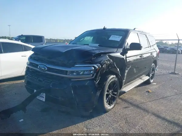 1FMJU1HT0NEA61853 2022 FORD EXPEDITION - Image 2