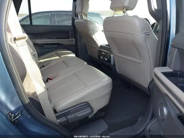 1FMJU1HT1KEA68872 2019 FORD EXPEDITION - Image 8