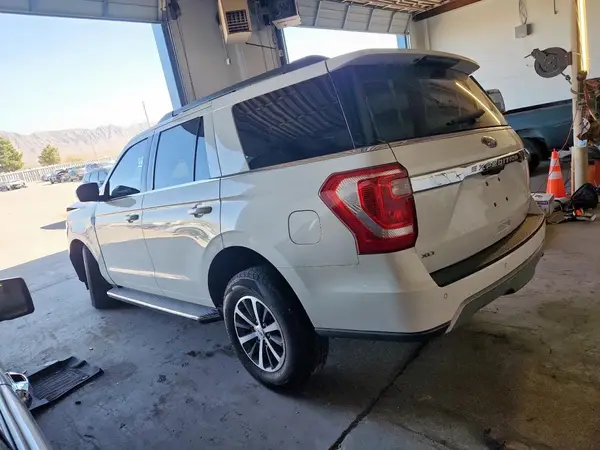 1FMJU1HT2MEA70259 2021 FORD EXPEDITION - Image 2