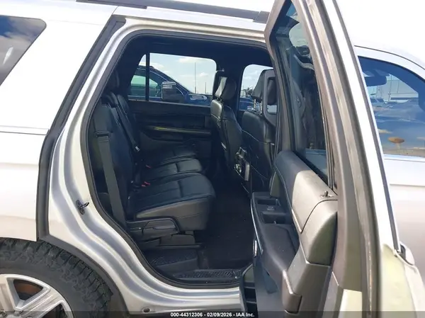 1FMJU1HT3JEA40943 2018 FORD EXPEDITION - Image 8