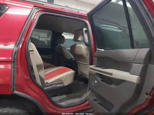 1FMJU1HT3MEA77138 2021 FORD EXPEDITION - Image 8