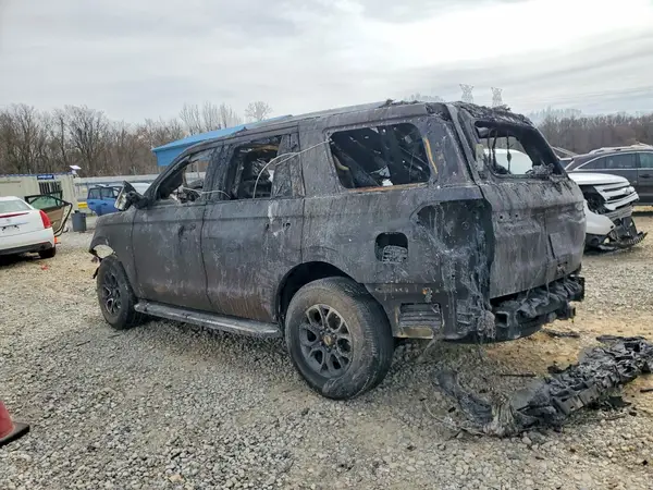 1FMJU1HT3NEA06233 2022 FORD EXPEDITION - Image 2