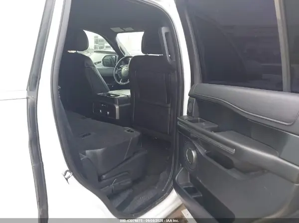 1FMJU1HT4JEA70906 2018 FORD EXPEDITION - Image 8