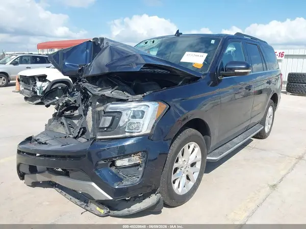 1FMJU1HT4MEA04215 2021 FORD EXPEDITION - Image 2