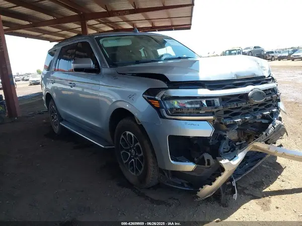 1FMJU1HT4NEA67039 2022 FORD EXPEDITION - Image 1