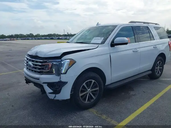 1FMJU1HT7MEA10638 2021 FORD EXPEDITION - Image 2