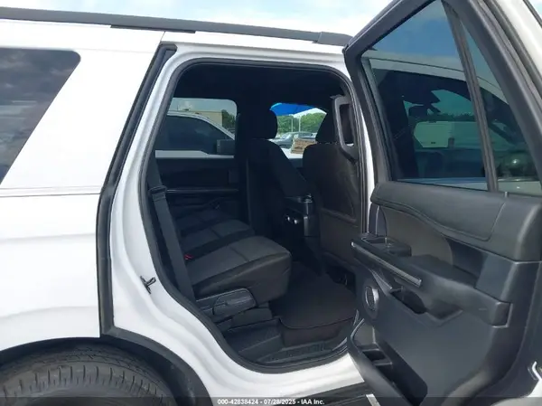 1FMJU1HT7MEA10638 2021 FORD EXPEDITION - Image 8
