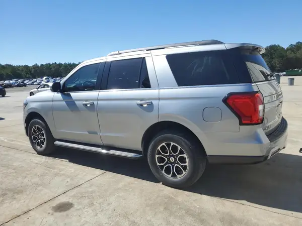 1FMJU1HT7NEA28056 2022 FORD EXPEDITION - Image 2