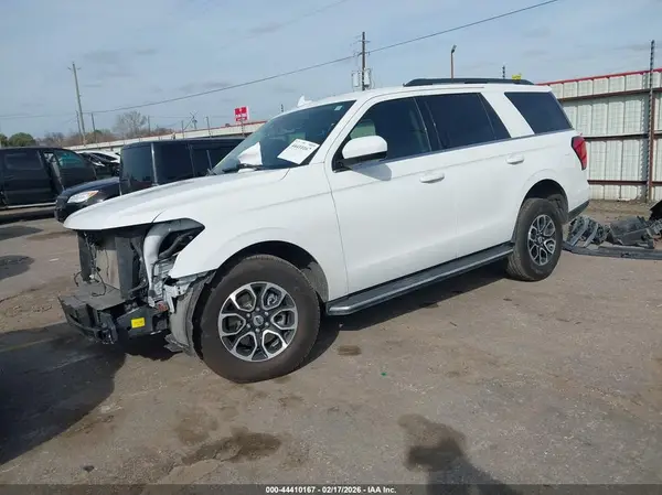 1FMJU1HT7NEA48744 2022 FORD EXPEDITION - Image 2